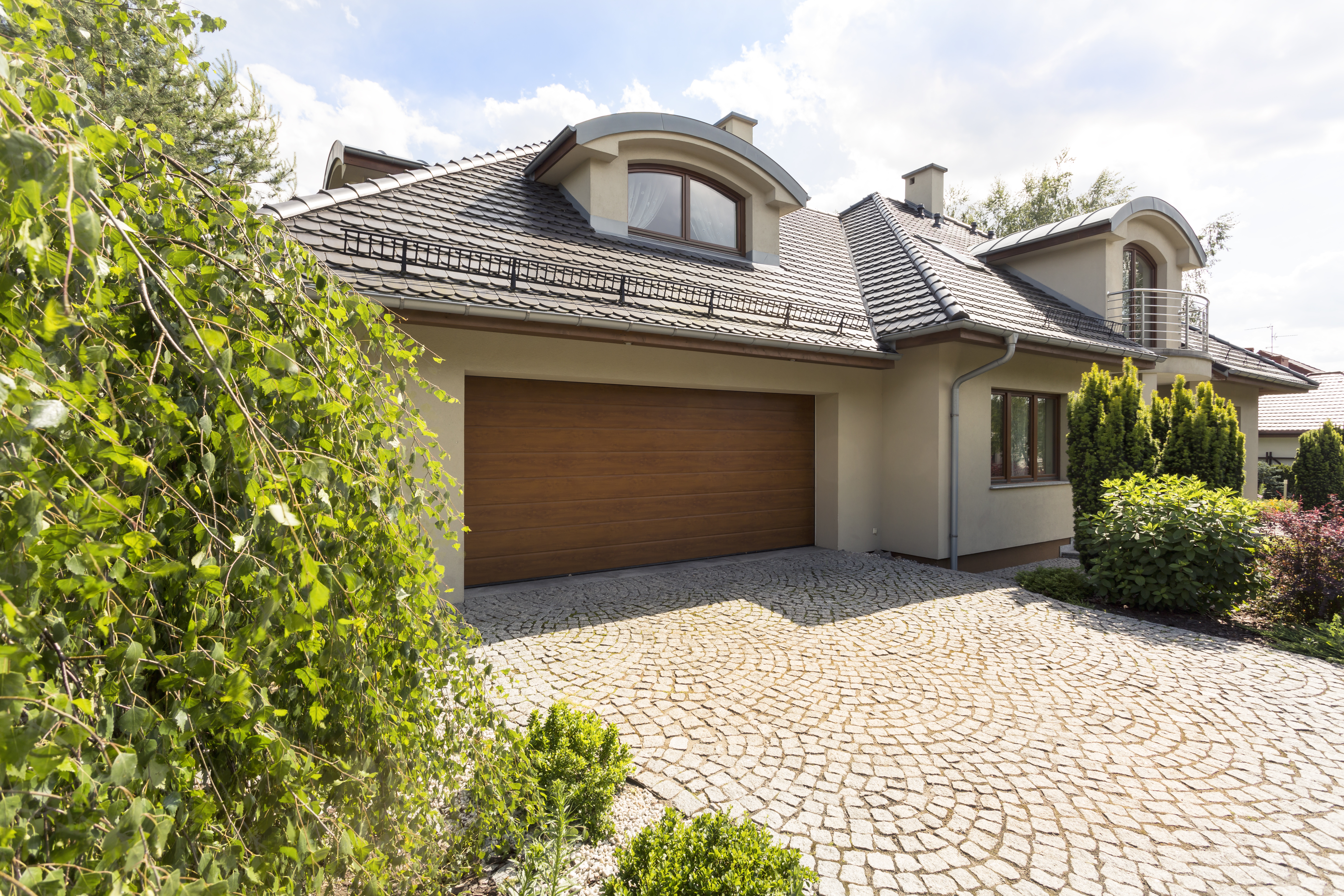 Everything You Need to Know about Redoing Your Driveway