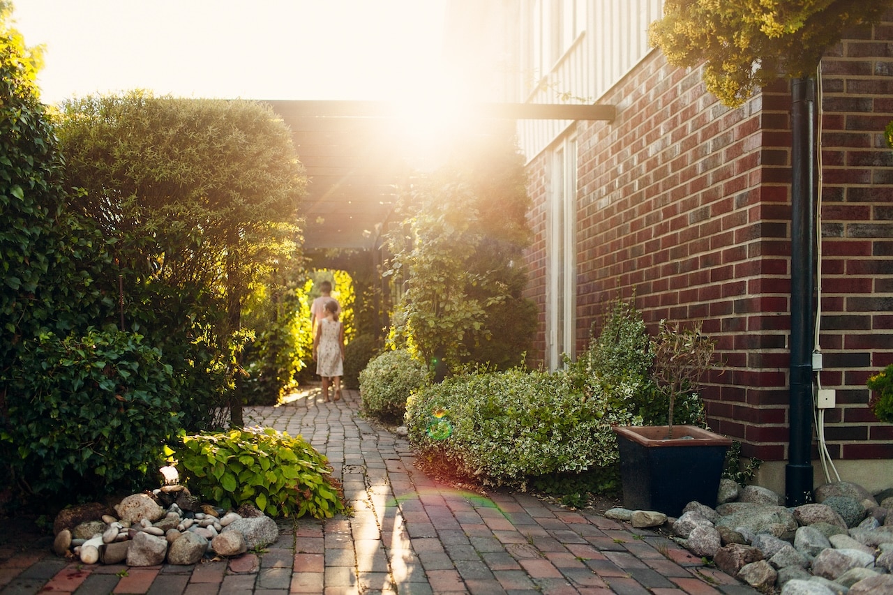 Hardscaping for All Seasons: Adapting Your Outdoor Space Year-Round